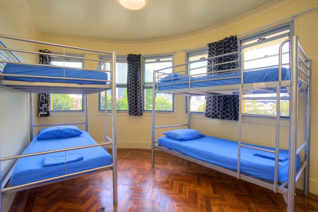 Big Bird Backpackers Hostel Brisbane Exterior photo